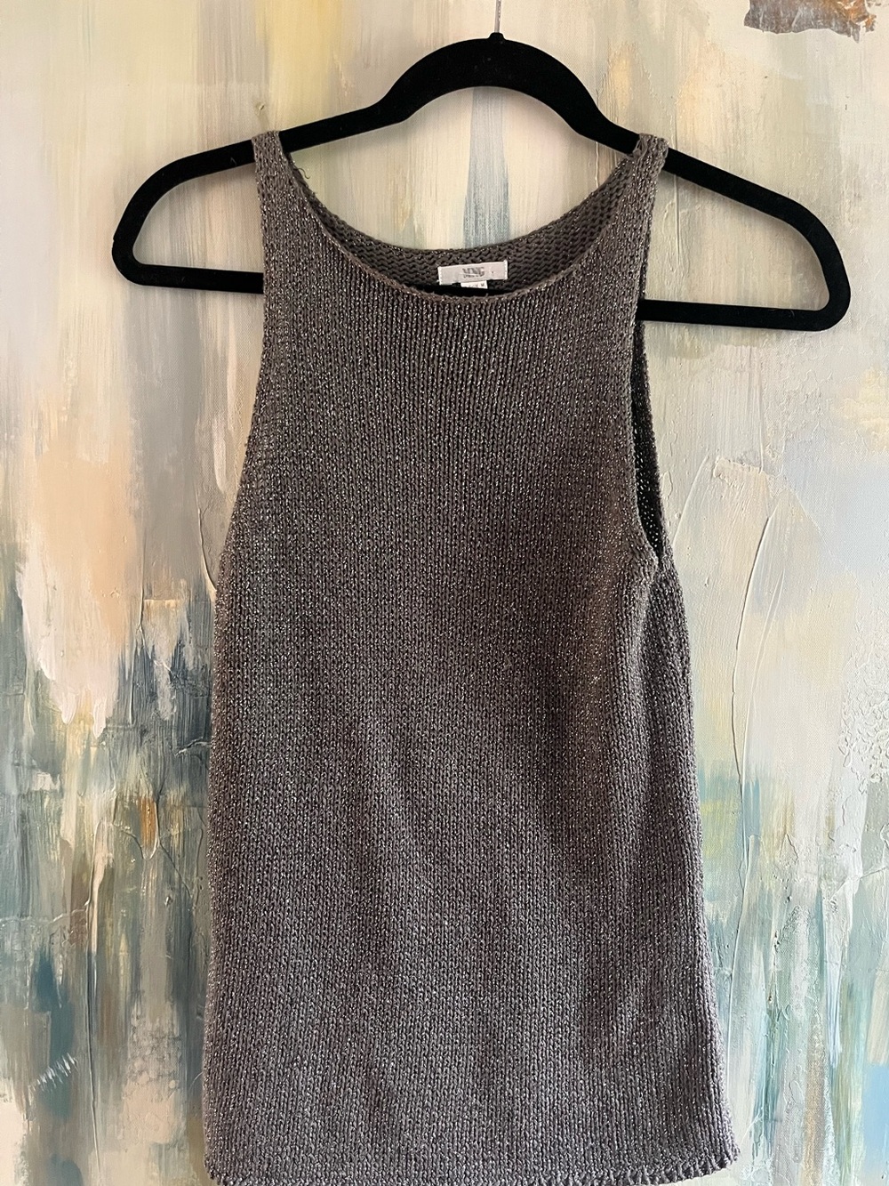 MANGO Metallic Gray Knit Sleeveless Tank Top – Size Small
✨ MANGO Shimmer Metal